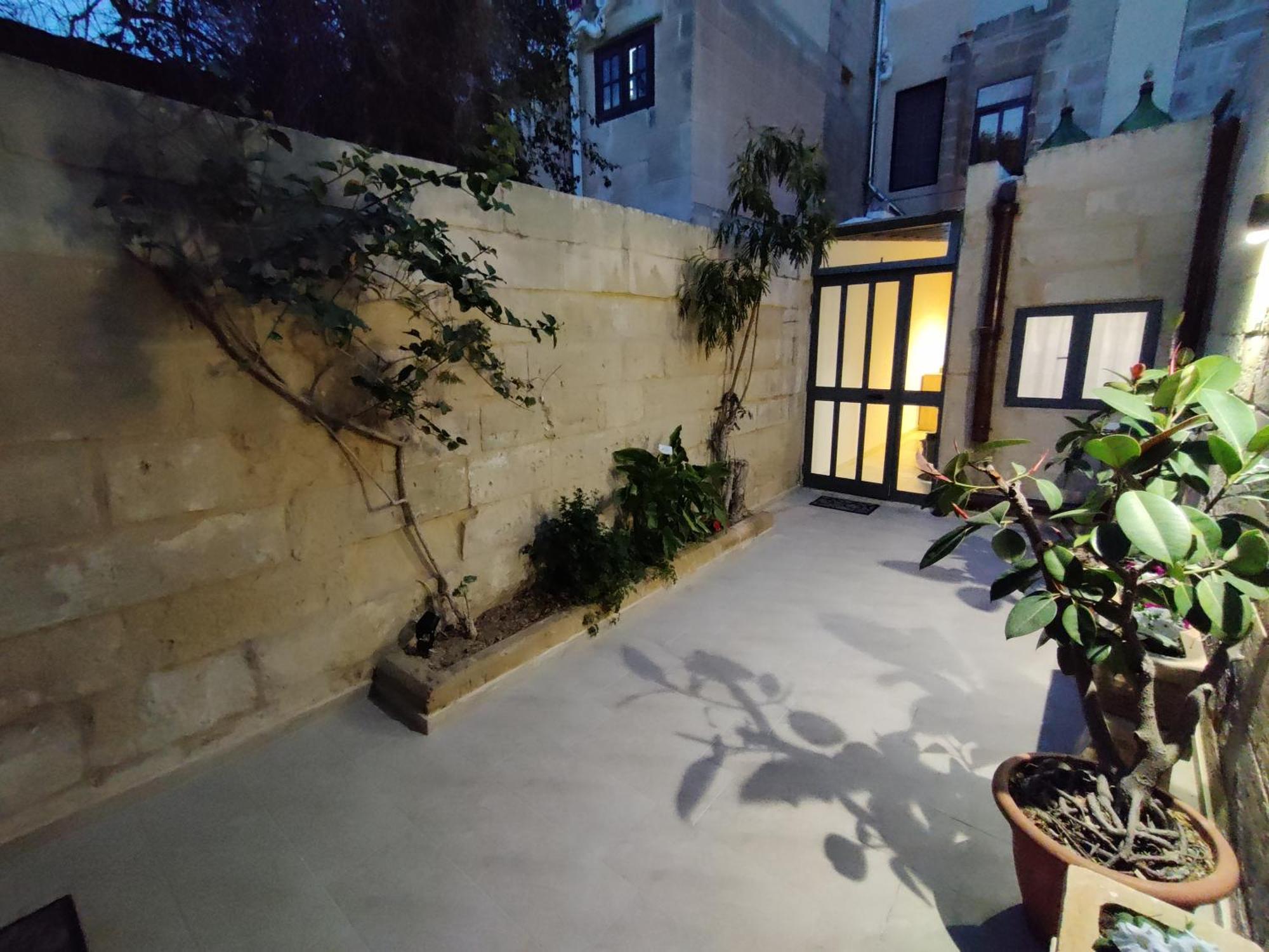 Peaceful Traditional Maltese Townhouse Лука Екстер'єр фото